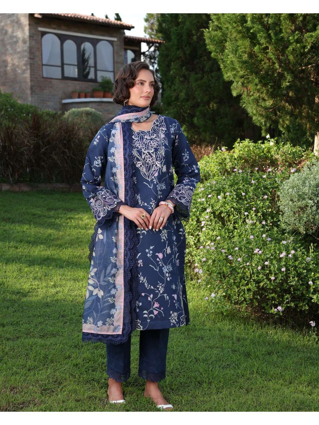 Gulposh | Rangkaari Volume 2 | Ayleen Main image