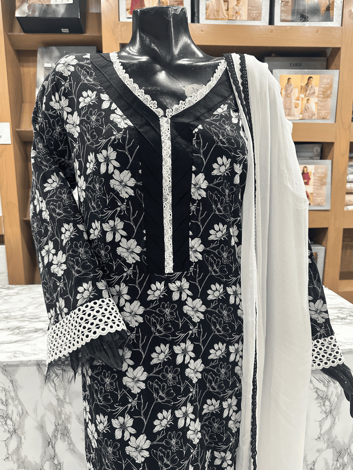 PF 0016 | Portia Fabrics