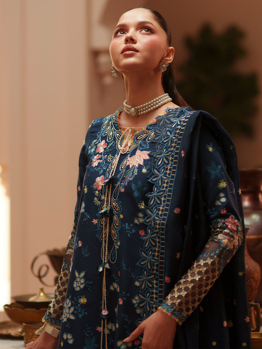 D-117-C | 3 PC Luxury Lawn MASHRIQ | BIN ILYAS