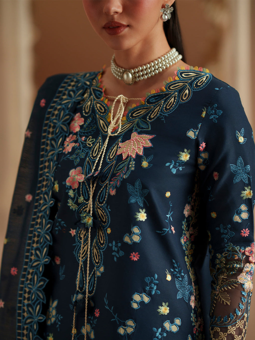 D-117-C | 3 PC Luxury Lawn MASHRIQ | BIN ILYAS