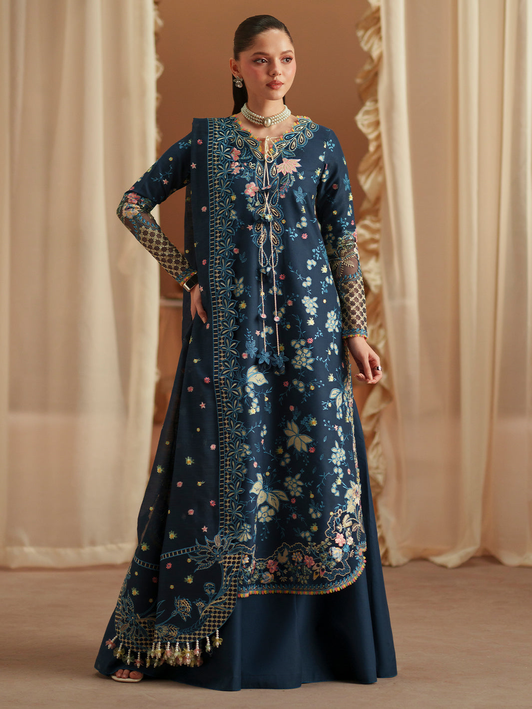 D-117-C | 3 PC Luxury Lawn MASHRIQ | BIN ILYAS Main image