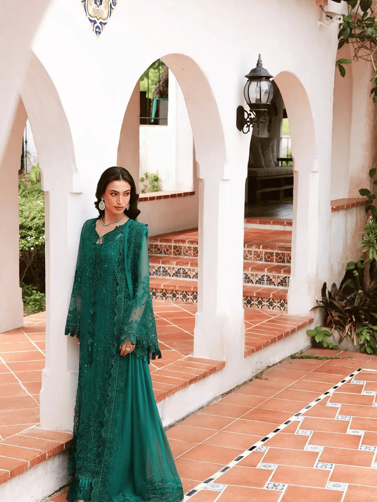 POISE-lU26-03 | Lumiere Chiffon 26 | Saira Rizwan Secondary image