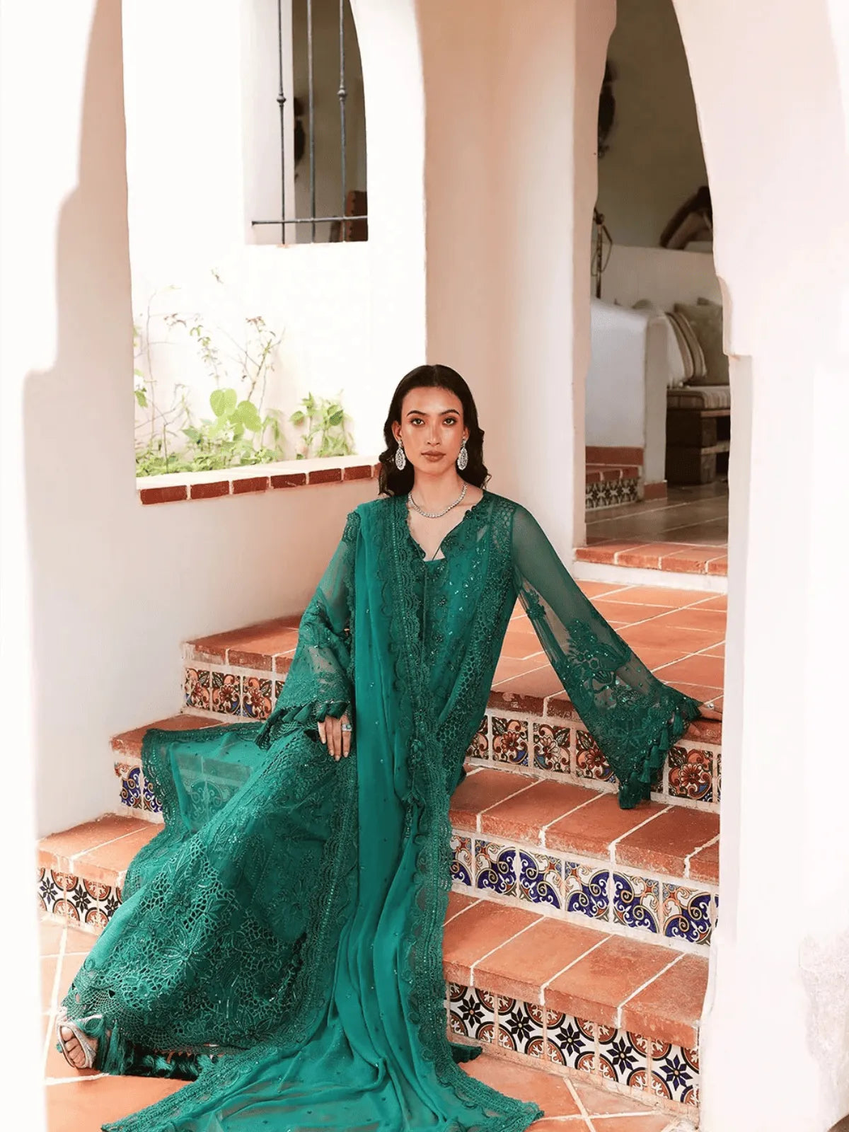 POISE-lU26-03 | Lumiere Chiffon 26 | Saira Rizwan