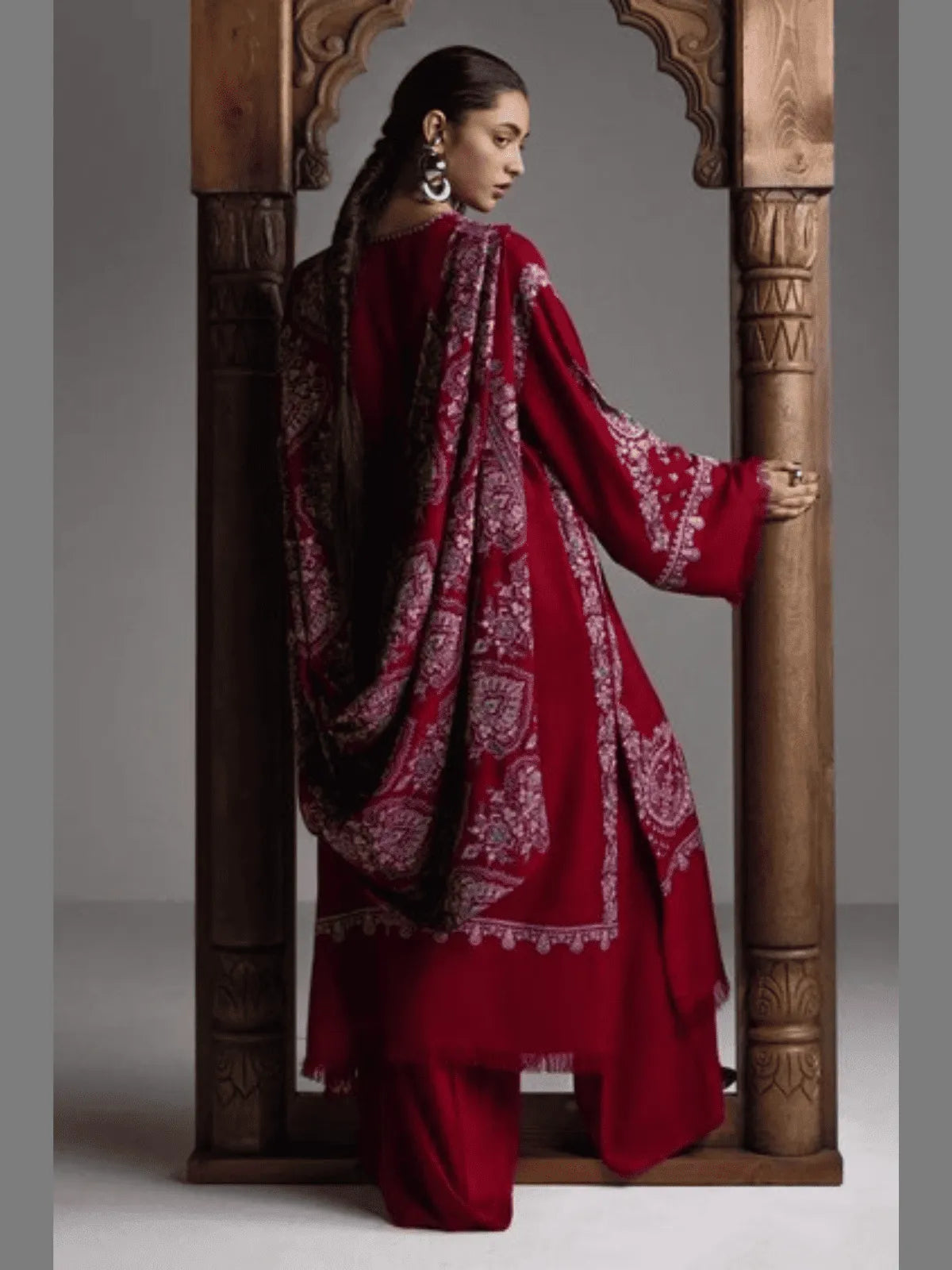 QIRMIZ-D7 | Winter Unstitched Saraab 2026 | Zara Shahjahan