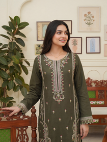 Quince| LAWN Embroidered Collection | Dressline
