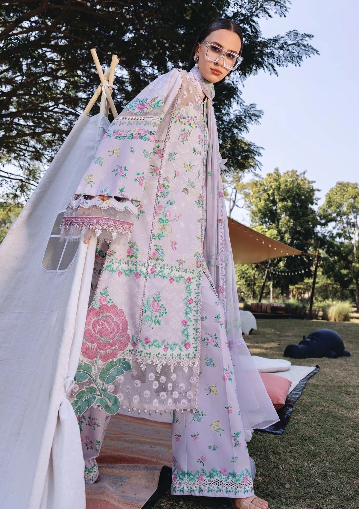 4A 3 Piece Unstitched Embroidered Lawn Suit | M Print | Maria B Secondary image