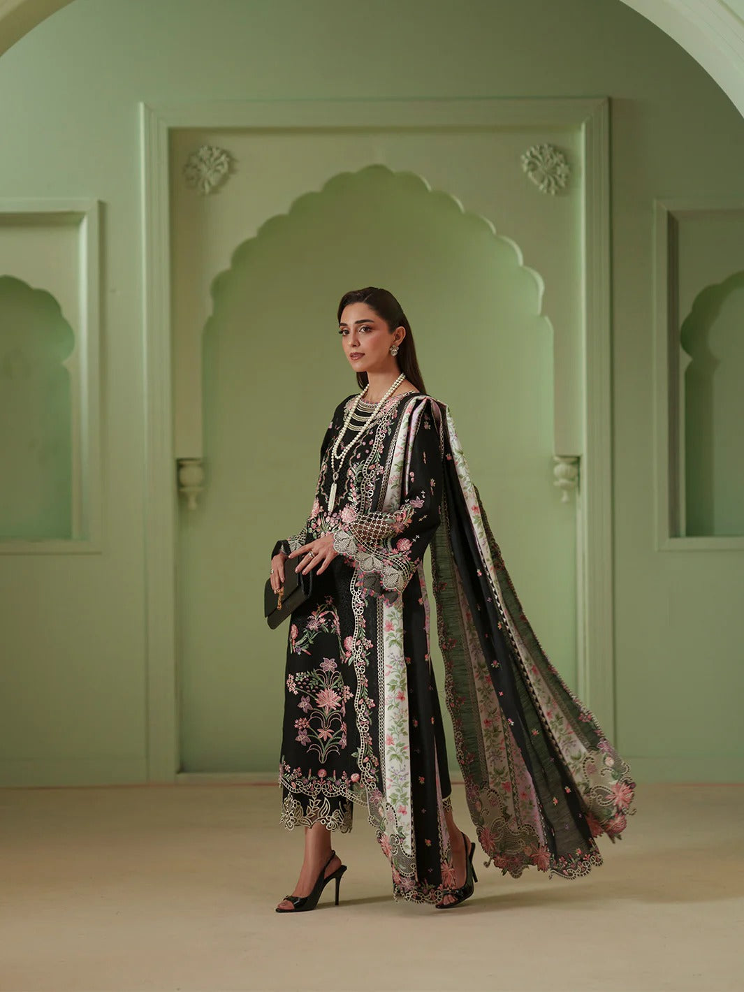 D-112-B | 3 PC Luxury Lawn MASHRIQ | BIN ILYAS Secondary image