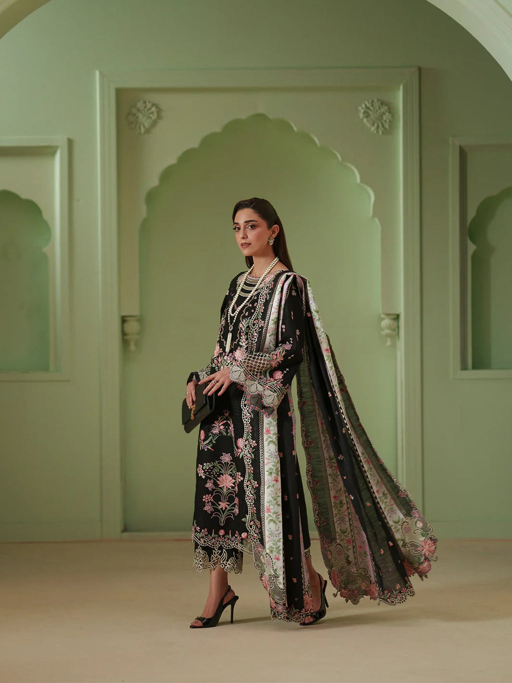D-112-B | 3 PC Luxury Lawn MASHRIQ | BIN ILYAS
