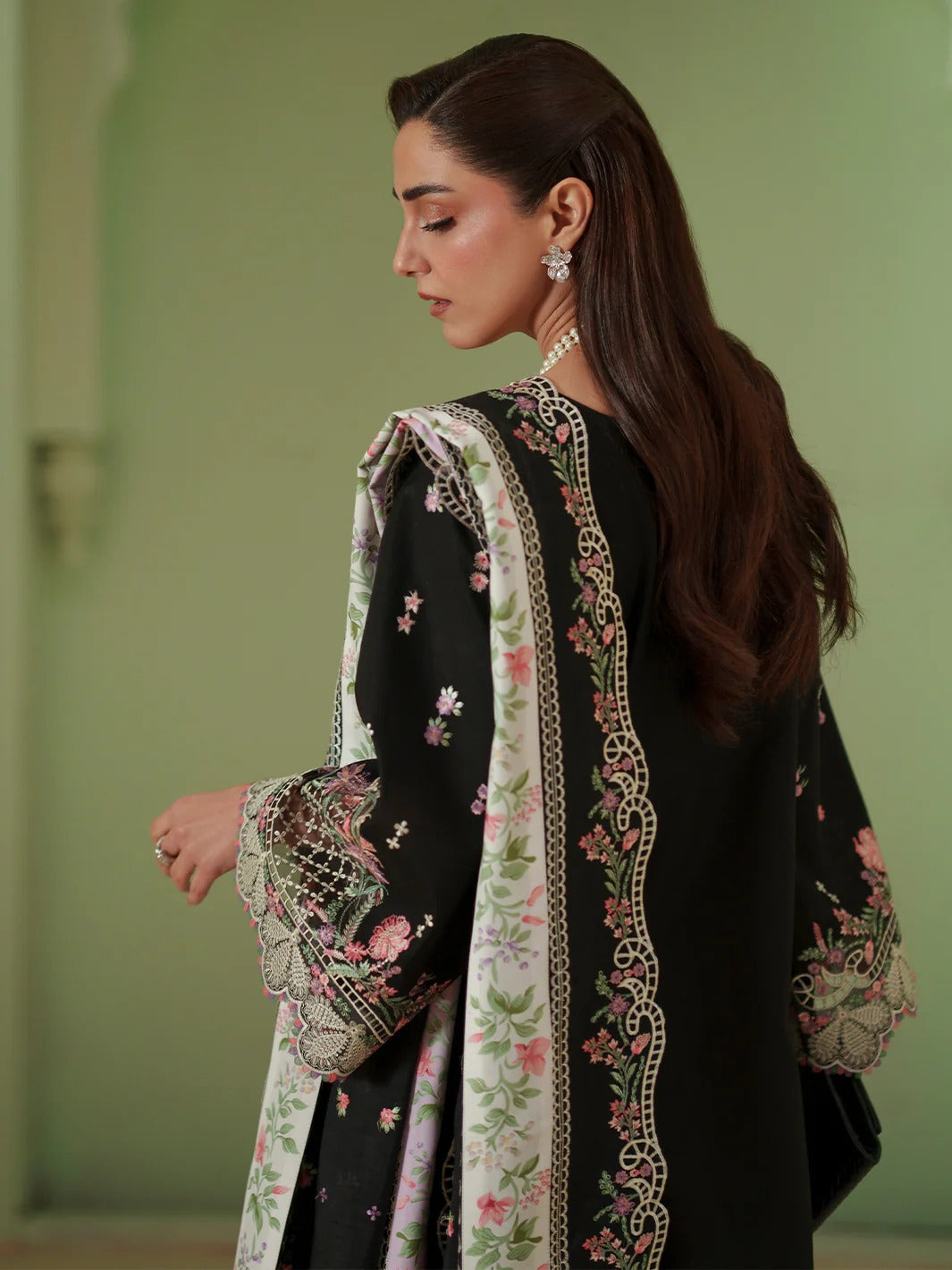 D-112-B | 3 PC Luxury Lawn MASHRIQ | BIN ILYAS
