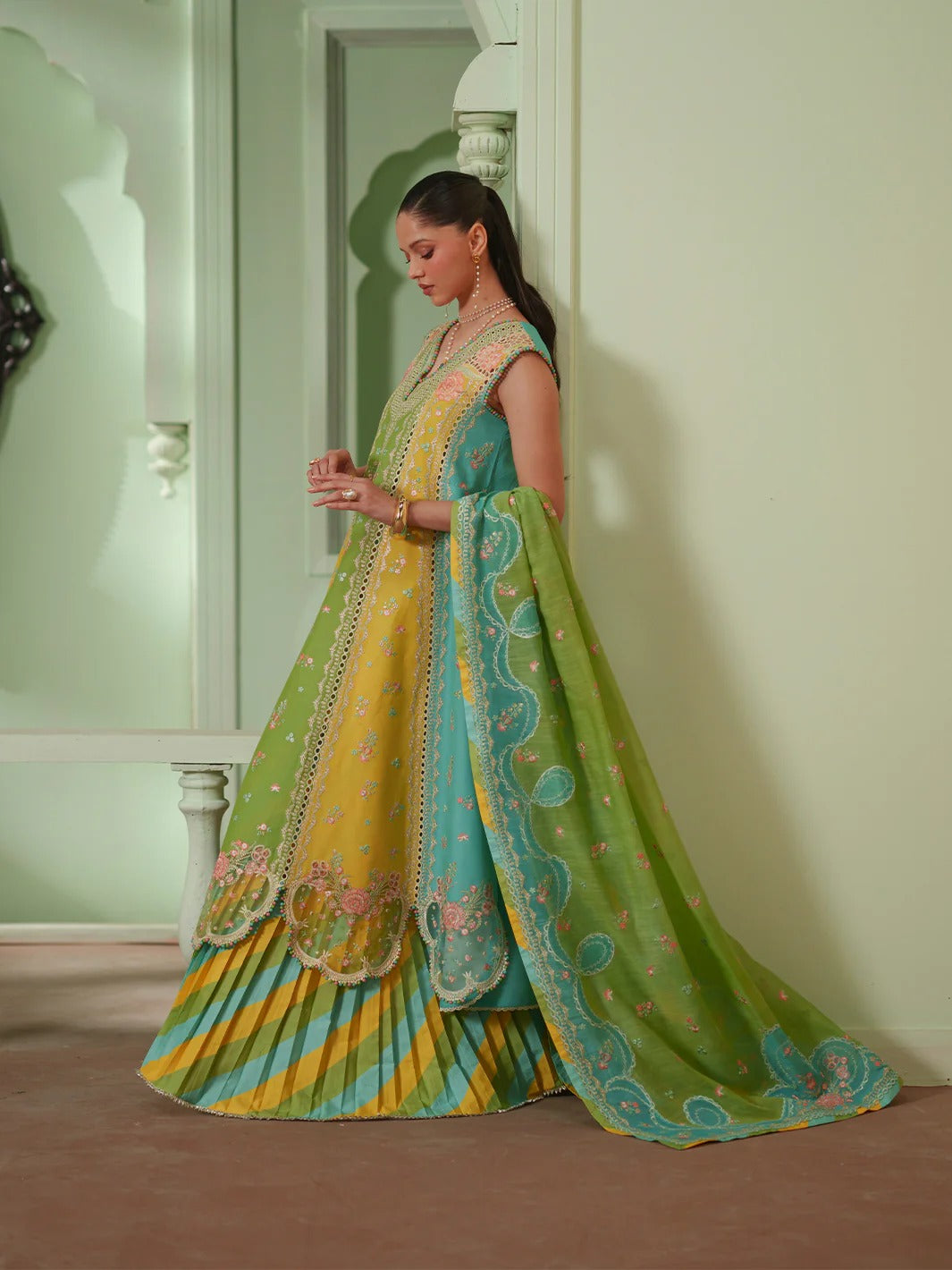 D-114-A | 3 PC Luxury Lawn MASHRIQ | BIN ILYAS