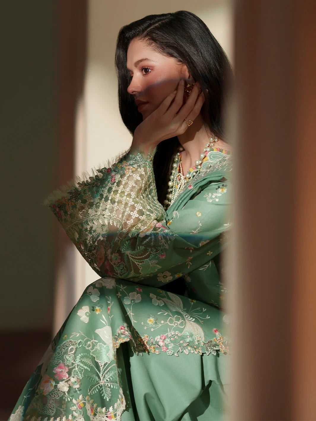 D-117-A | 3 PC Luxury Lawn MASHRIQ | BIN ILYAS