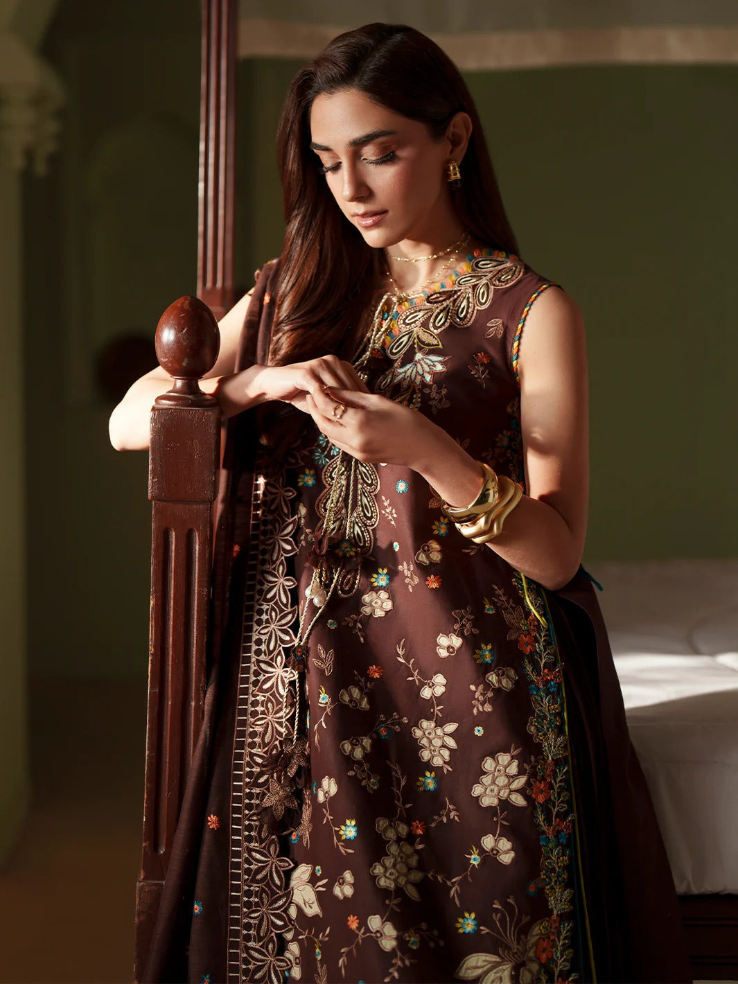 D-117-B | 3 PC Luxury Lawn MASHRIQ| BIN ILYAS