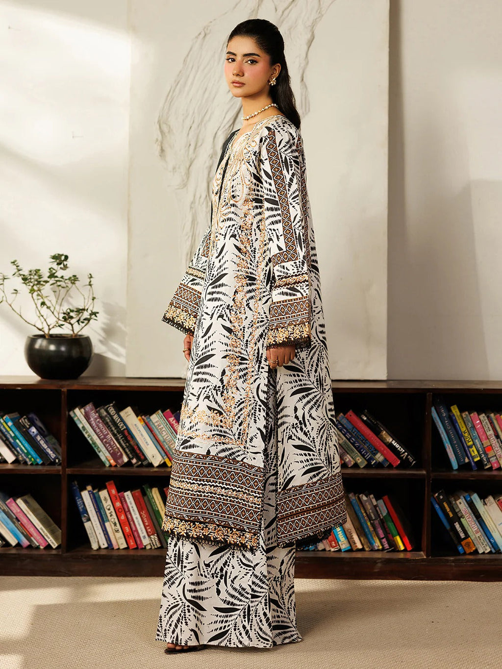 L-08 | 3 PC Lawn | Leila Lawn '26 | Mahnur
