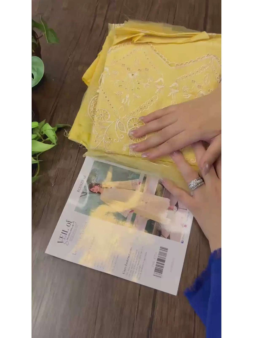 Lumiere Yellow