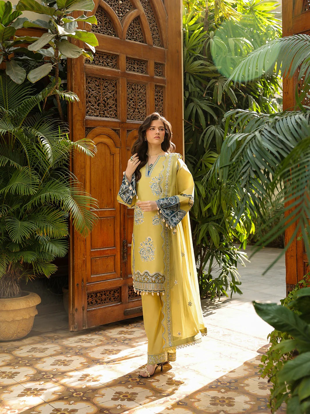 SH-01 | 3 PC Lawn | Shanaya Lawn Vol.2 | Mahnur