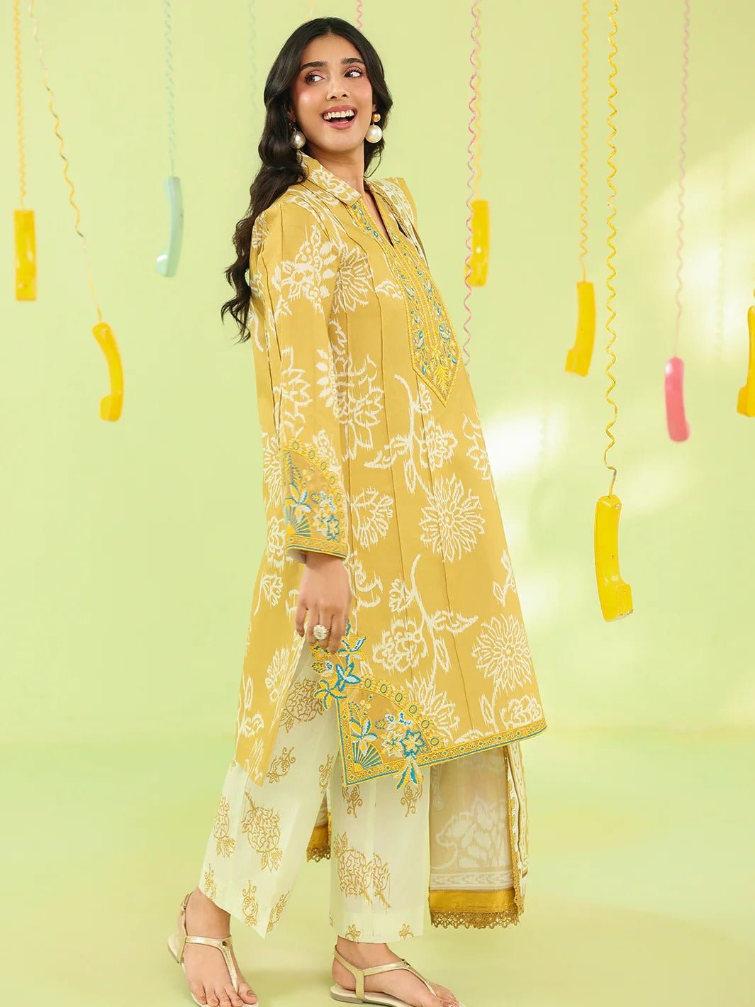 AN-2-04 | 3 PC Lawn | Anaya | Mahnur - Portia Fabrics