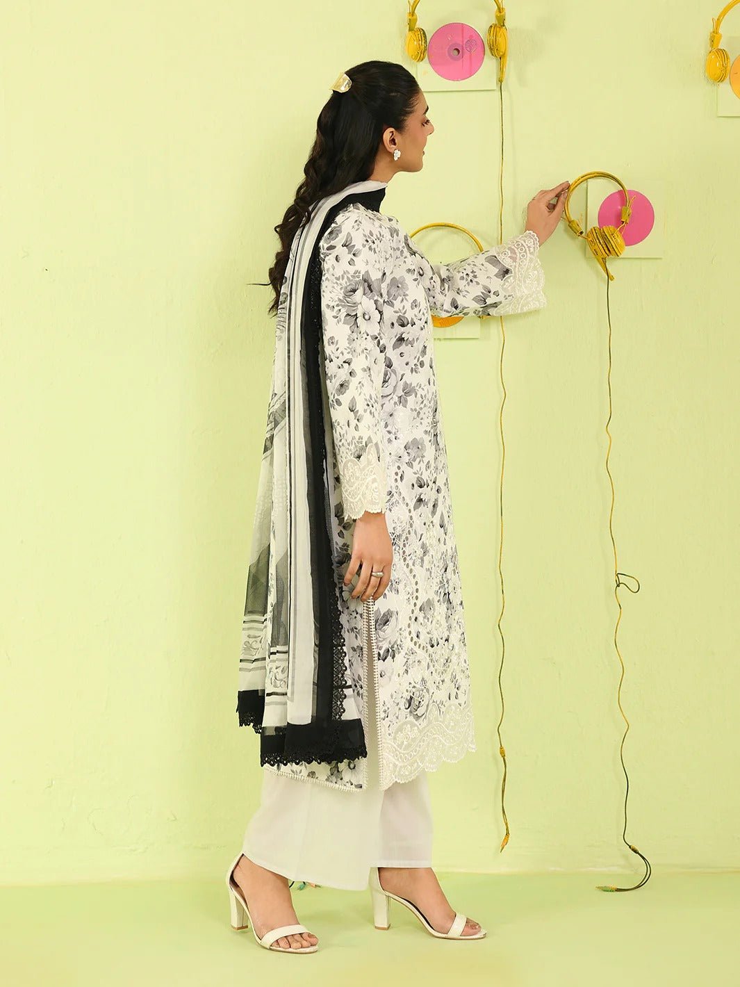 AN-2-08 | 3 PC Lawn | Anaya | Mahnur - Portia Fabrics
