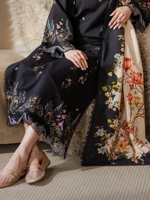 Ashen I Lawana Khaddar '25 I Cinq - Portia Fabrics
