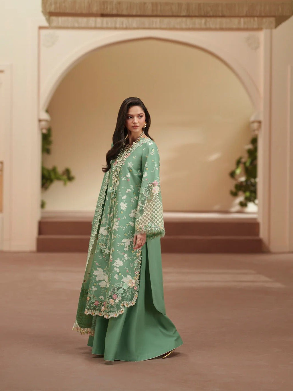 D-117-A | 3 PC Luxury Lawn MASHRIQ | BIN ILYAS - Portia Fabrics