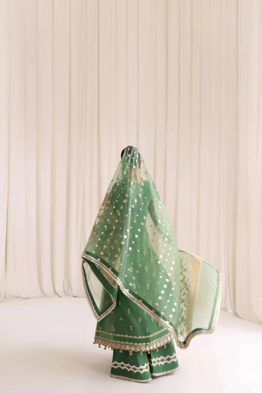 Emerald I Lunaire Festive 25 I Iriss - Portia Fabrics