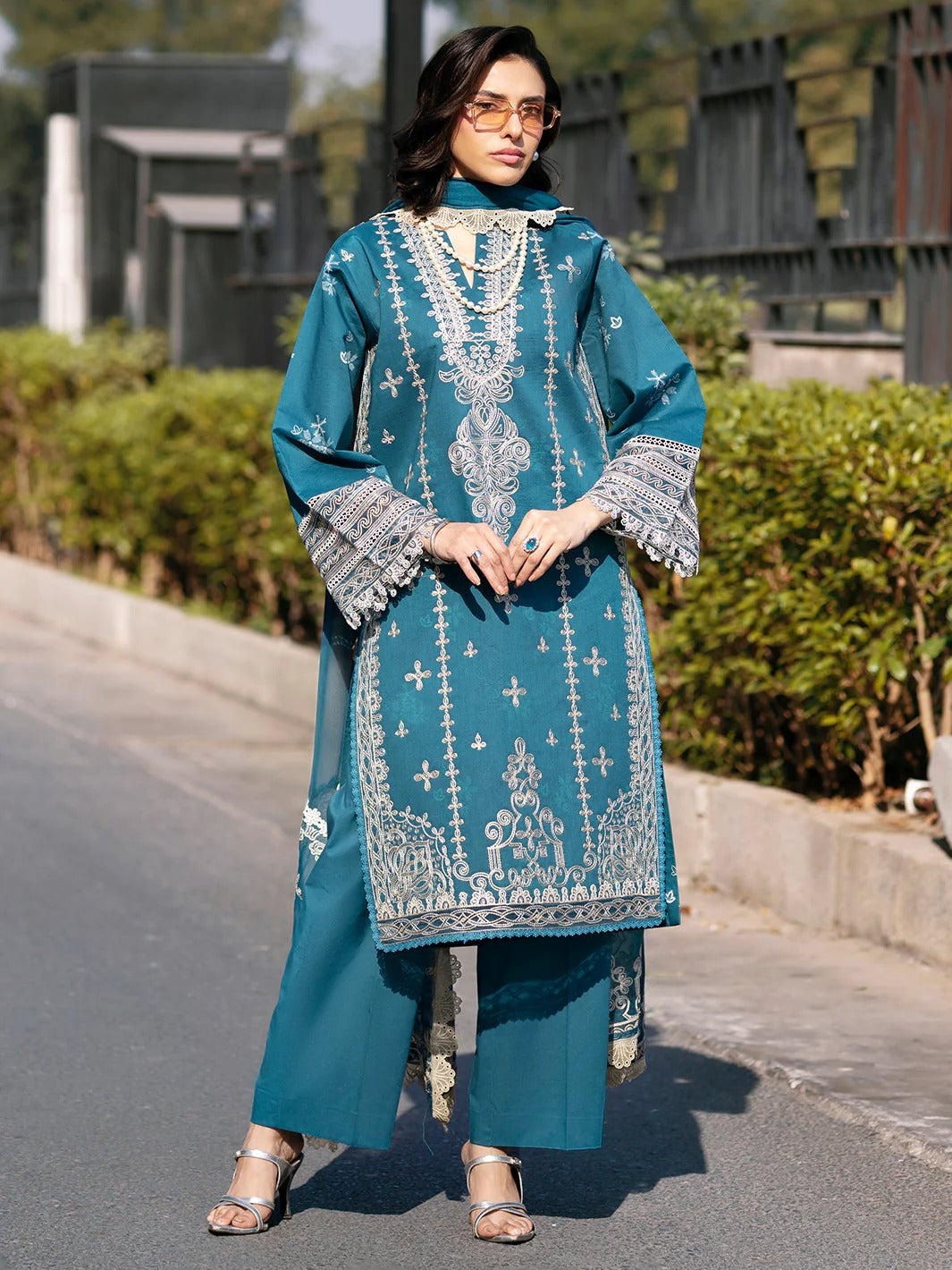 BW - 010 | 3 PC LAWN I Broadway Luxury Lawn '26 I MAHNUR