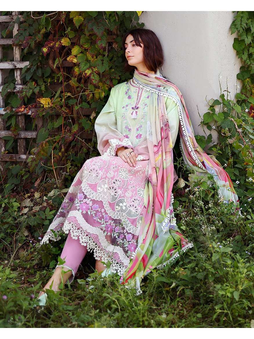 Petal Pull | Solace Ombre Chikankari | Mushq