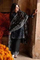 NOIR ESSENCE-3PC PRINTED & EMBROIDERED LAWN SUIT I EID LAWN '26 I Cross Stitch (Copy)