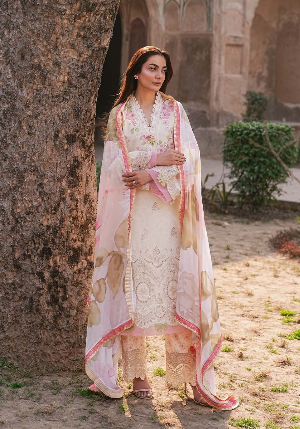 ZQL005 I The Anga Portal Luxe Lawn Eid Edit'26 I Zarqash Main image