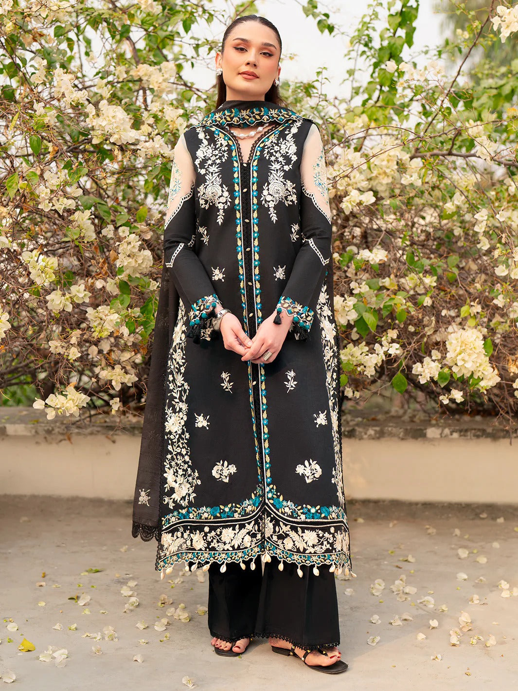 AN-011 | 3 PC Lawn I Angan Embroidered Lawn '26 I MAHNUR Main image