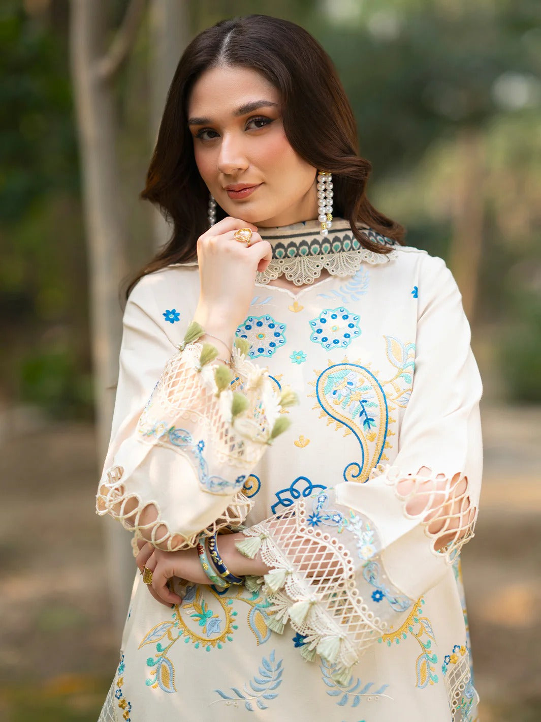 AN-005 | 3 PC Lawn I Angan Embroidered Lawn '26 I MAHNUR