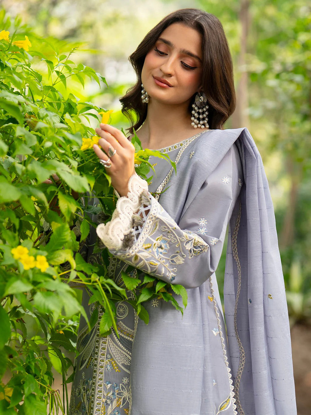 AN-006 | 3 PC Lawn I Angan Embroidered Lawn '26 I MAHNUR