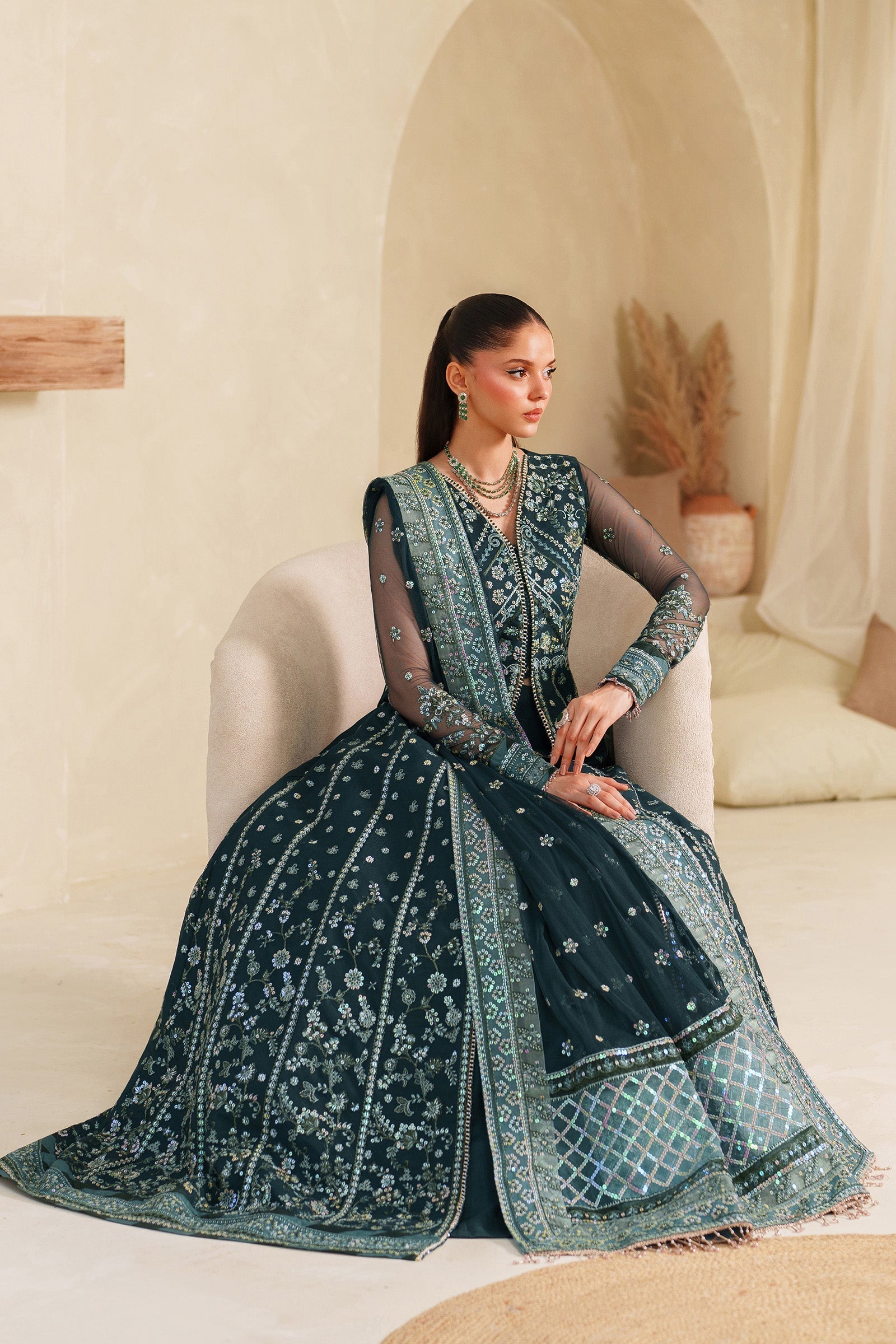 Rimul I MEESA LUXURY FORMALS I ZARIF Main image