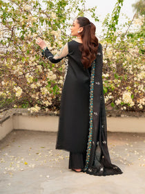 AN-011 | 3 PC Lawn I Angan Embroidered Lawn '26 I MAHNUR