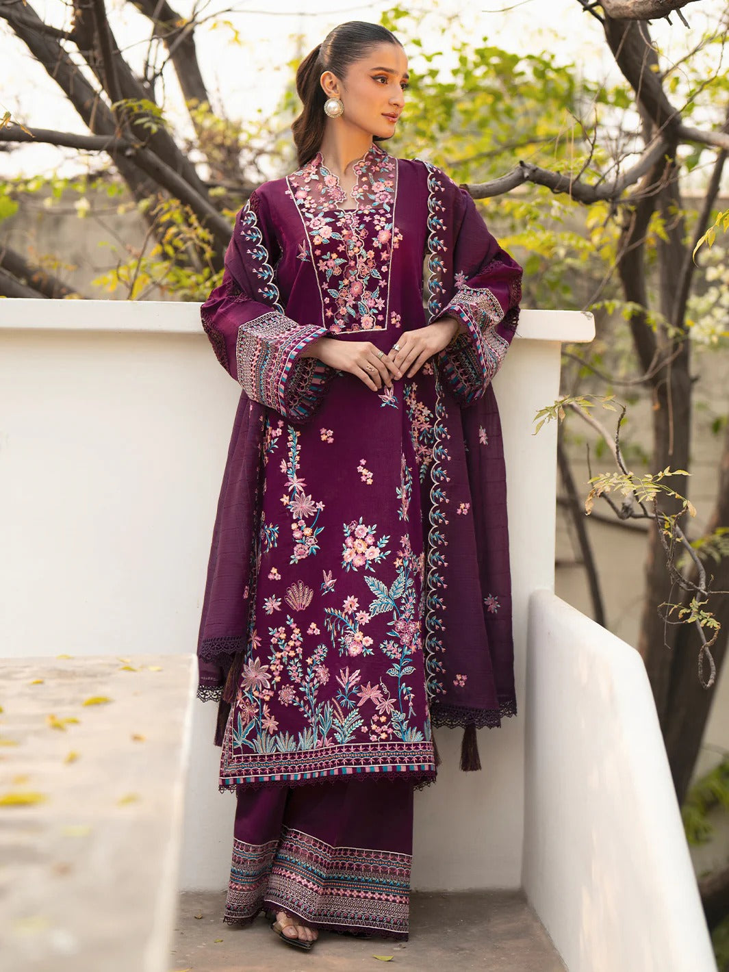 AN-008 | 3 PC Lawn I Angan Embroidered Lawn '26 I MAHNUR