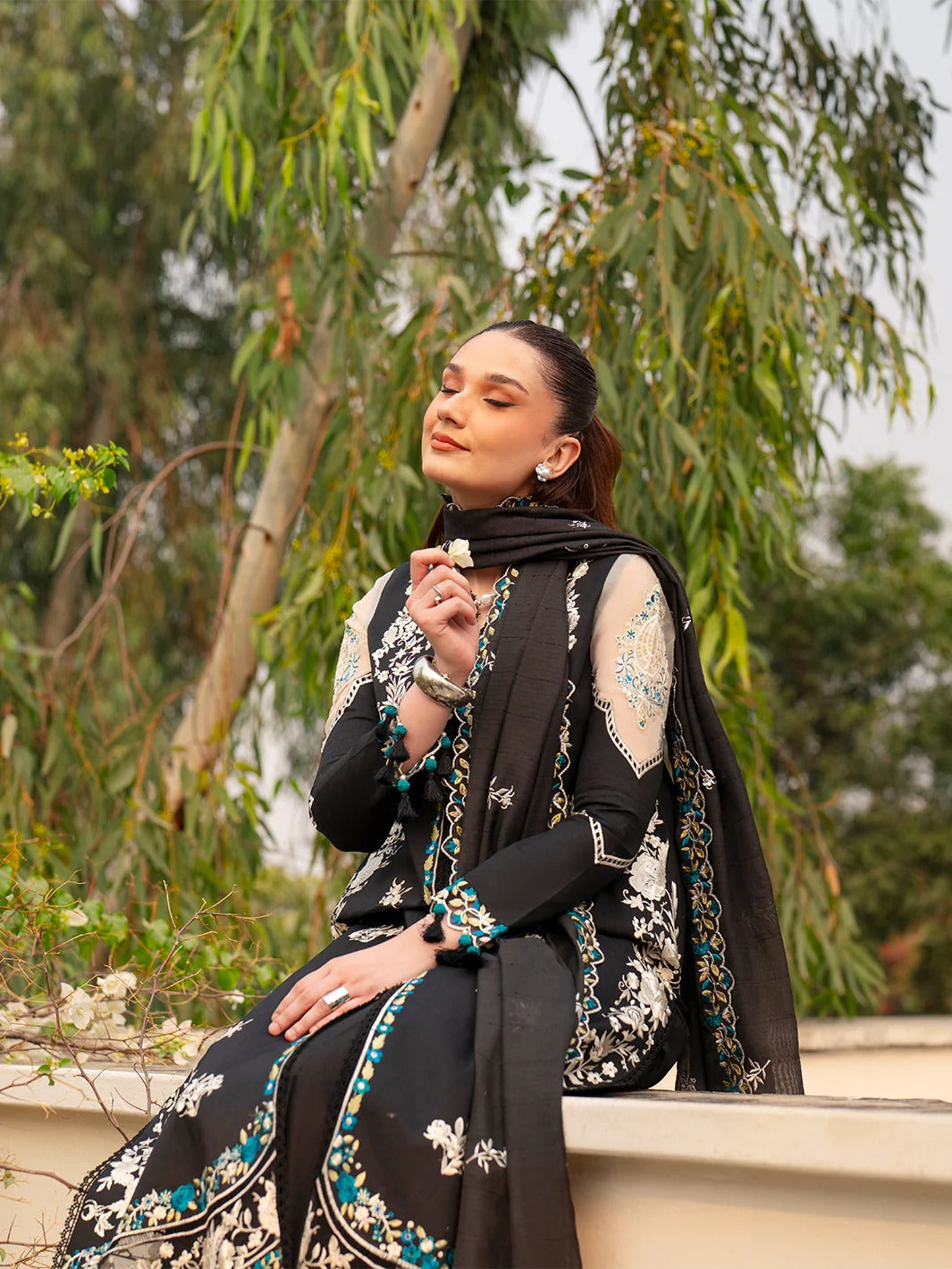 AN-011 | 3 PC Lawn I Angan Embroidered Lawn '26 I MAHNUR
