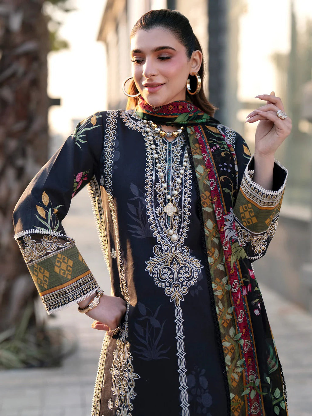 BW - 014 | 3 PC LAWN I Broadway Luxury Lawn '26 I MAHNUR