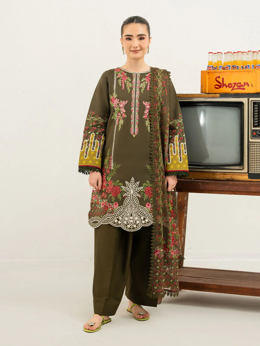 ANA-007 | 3 PC Lawn I  Anaya Lawn Vol 1 I MAHNUR Main image