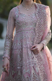 ELVA | FESTIVE FORMALS'25 | Inayat Preium
