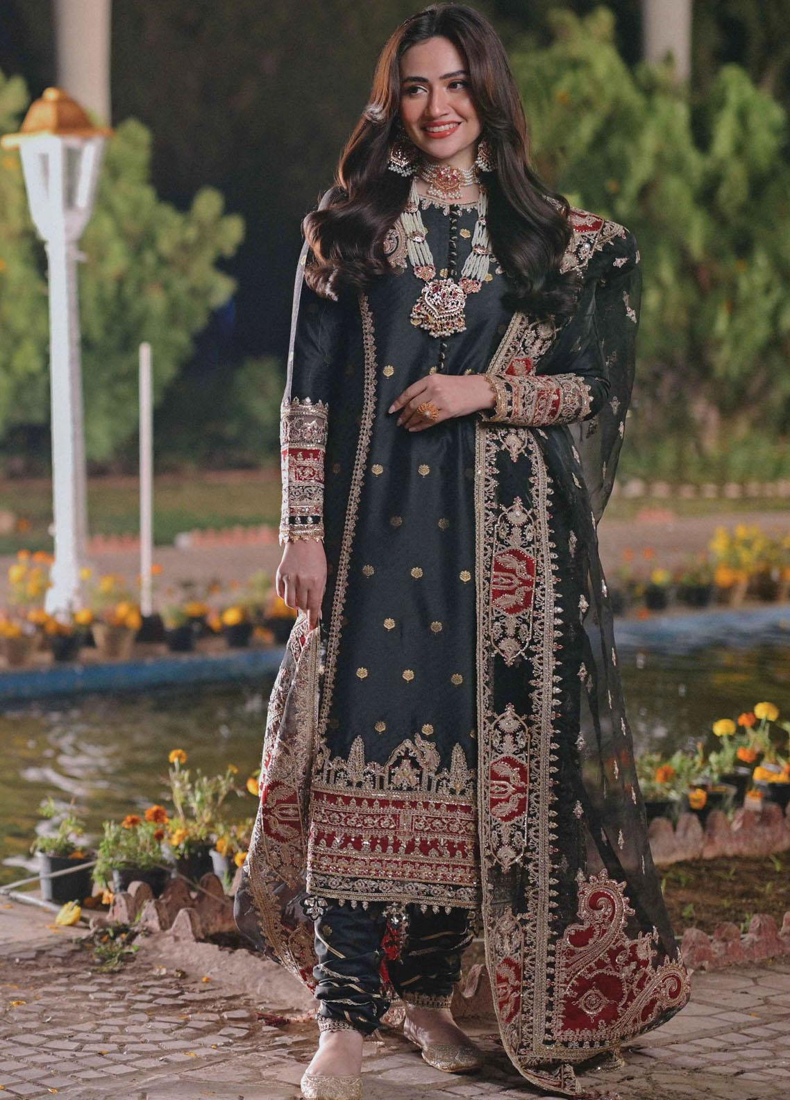 Irum | Mastani Luxury Formal | Qalamkar - Portia Fabrics