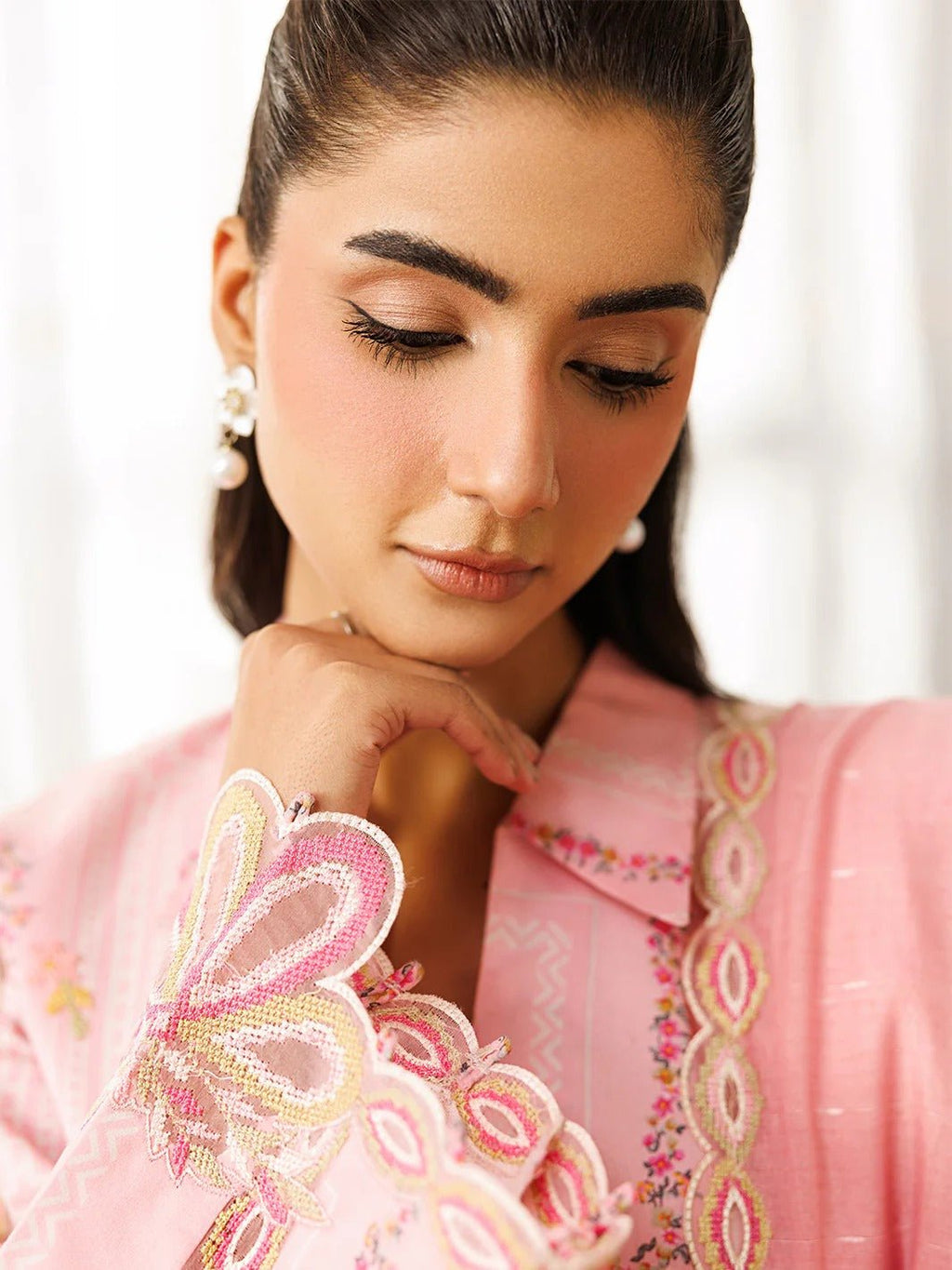 L-06 | 3 PC Lawn | Leila Lawn '26 | Mahnur - Portia Fabrics