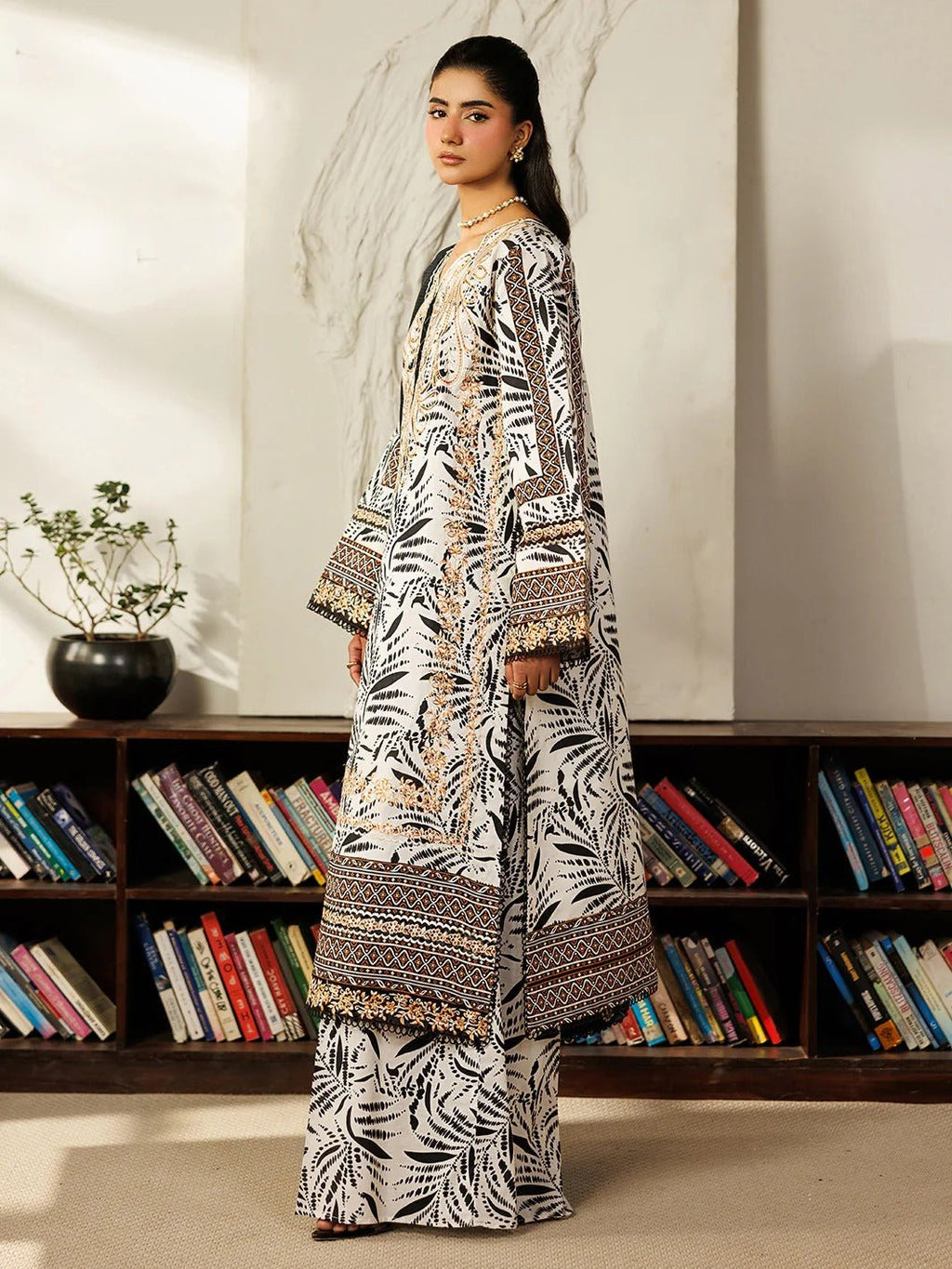 L-08 | 3 PC Lawn | Leila Lawn '26 | Mahnur - Portia Fabrics