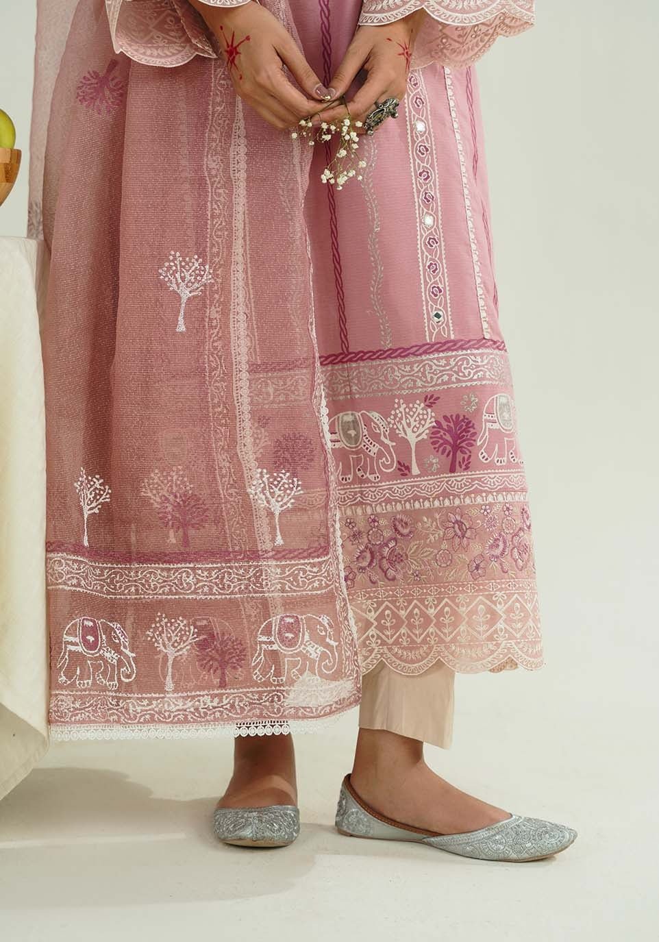 Noor e Ghulab I Nazākat I Zarqash - Portia Fabrics