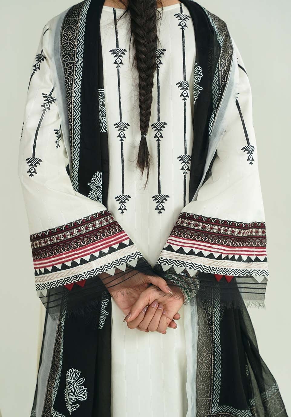 NOOR-E-SIYAH I Nazākat I Zarqash - Portia Fabrics
