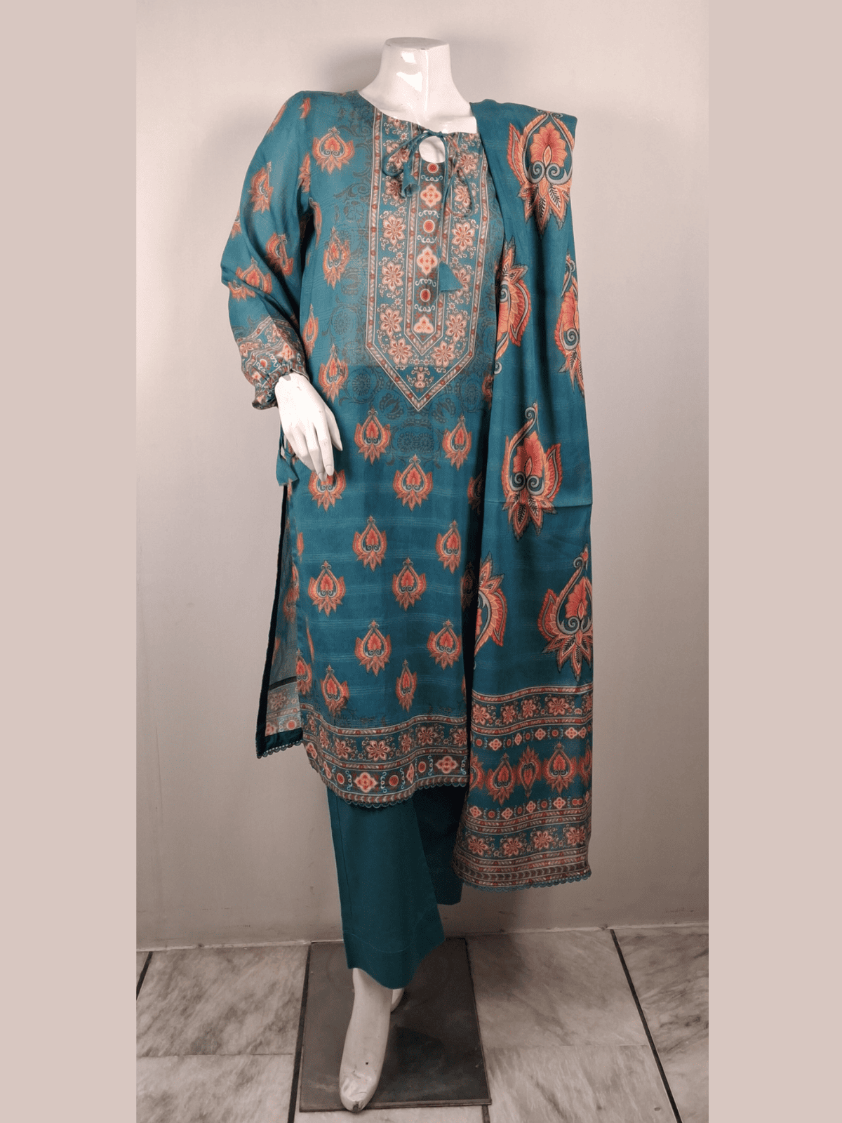 D09 | Dastaan | Portia Fabrics