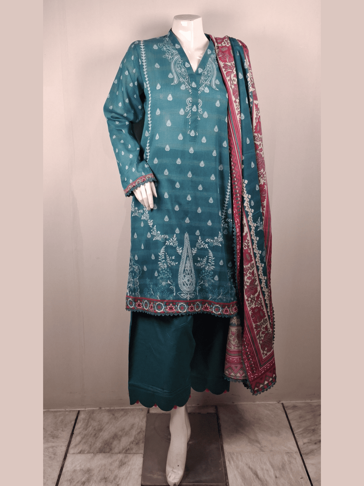 D03 | Dastaan | Portia Fabrics Secondary image
