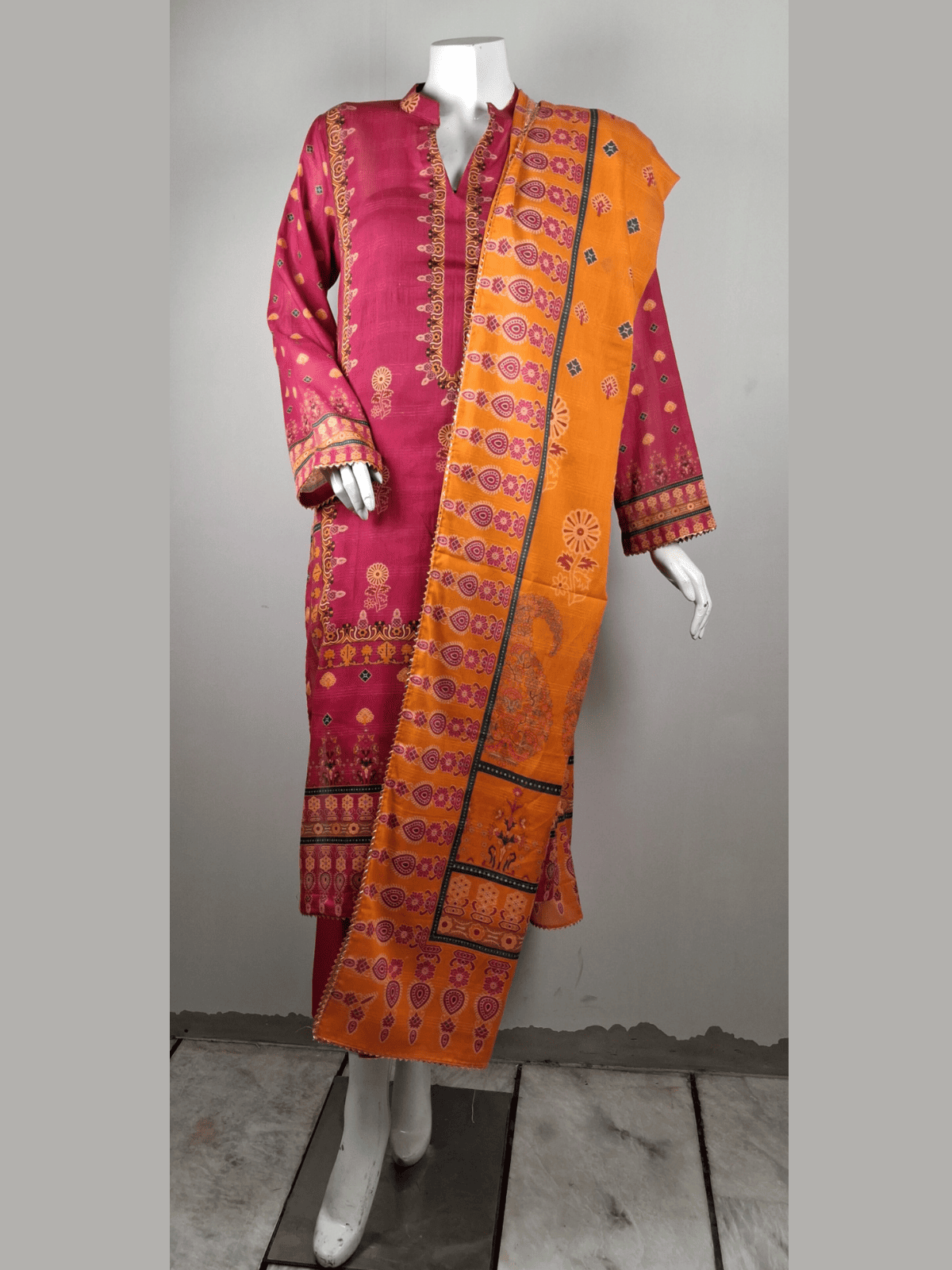 D07 | Dastaan | Portia Fabrics Secondary image