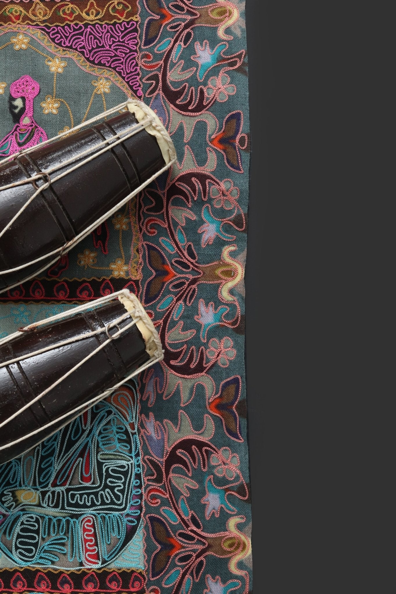 Pure Pashmina Qalamkar Mughalia Shawl Secondary image