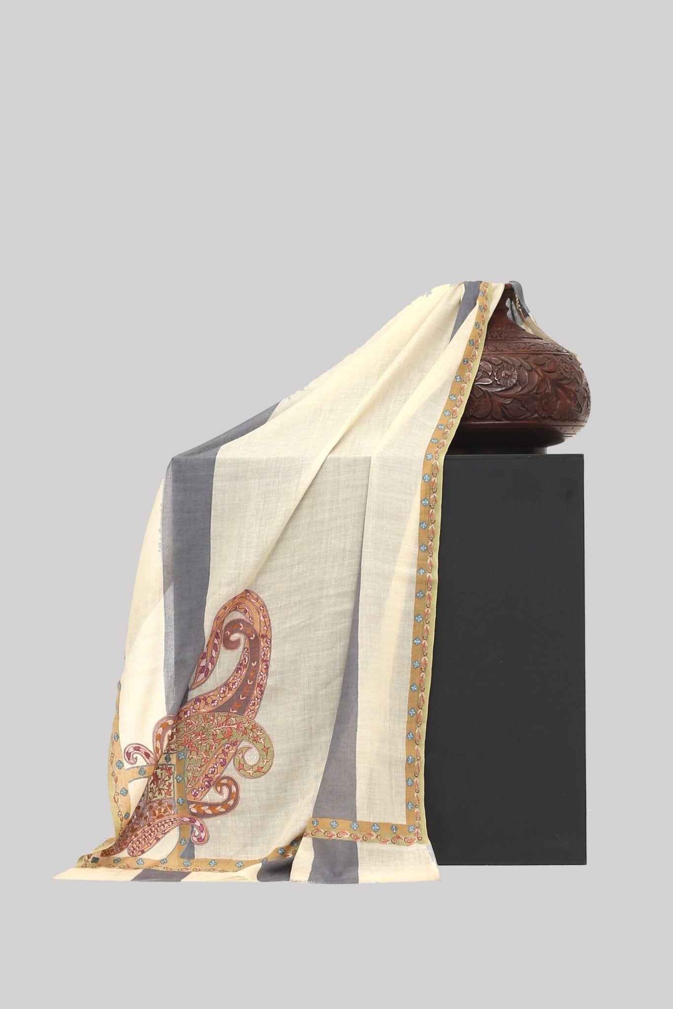 Pure Wool Qalamkar Stoler - Portia Fabrics Main image
