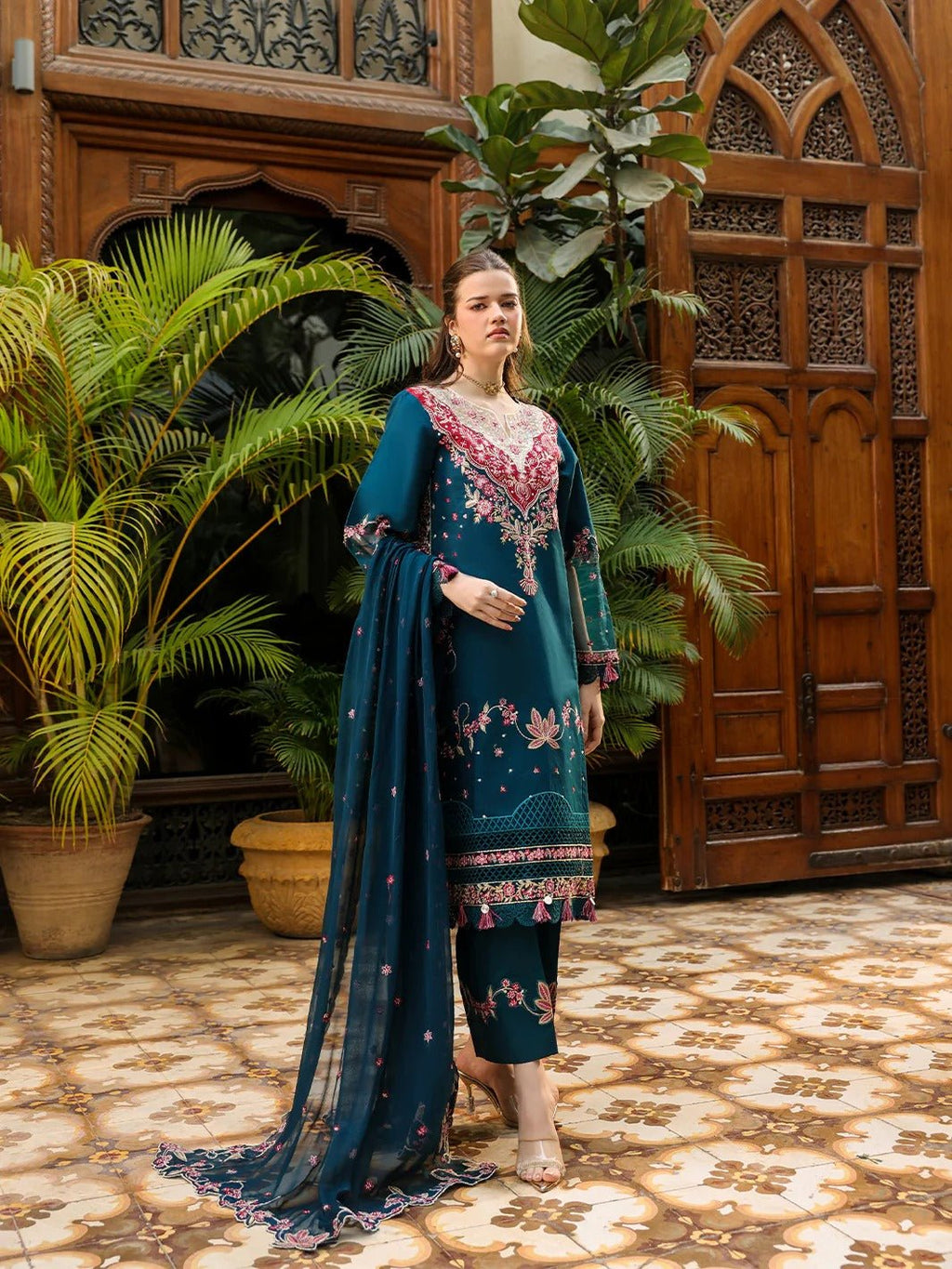 SH-08 | 3 PC Lawn | Shanaya Lawn Vol.2 | Mahnur - Portia Fabrics