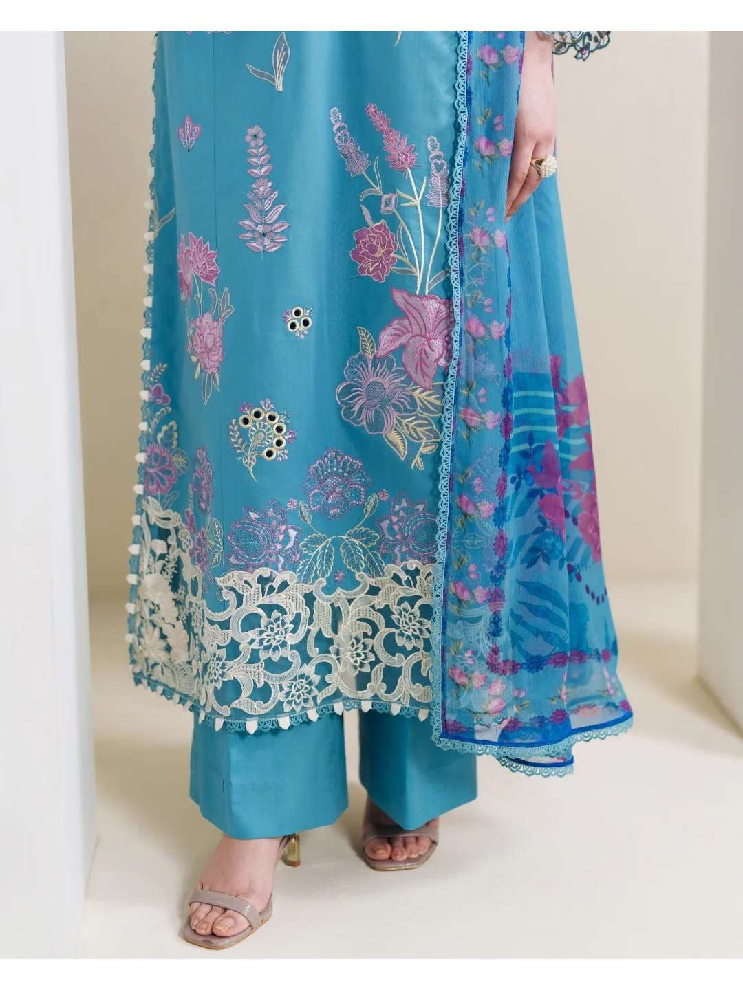 SKYLA | Whisper of Summer | Neeshay